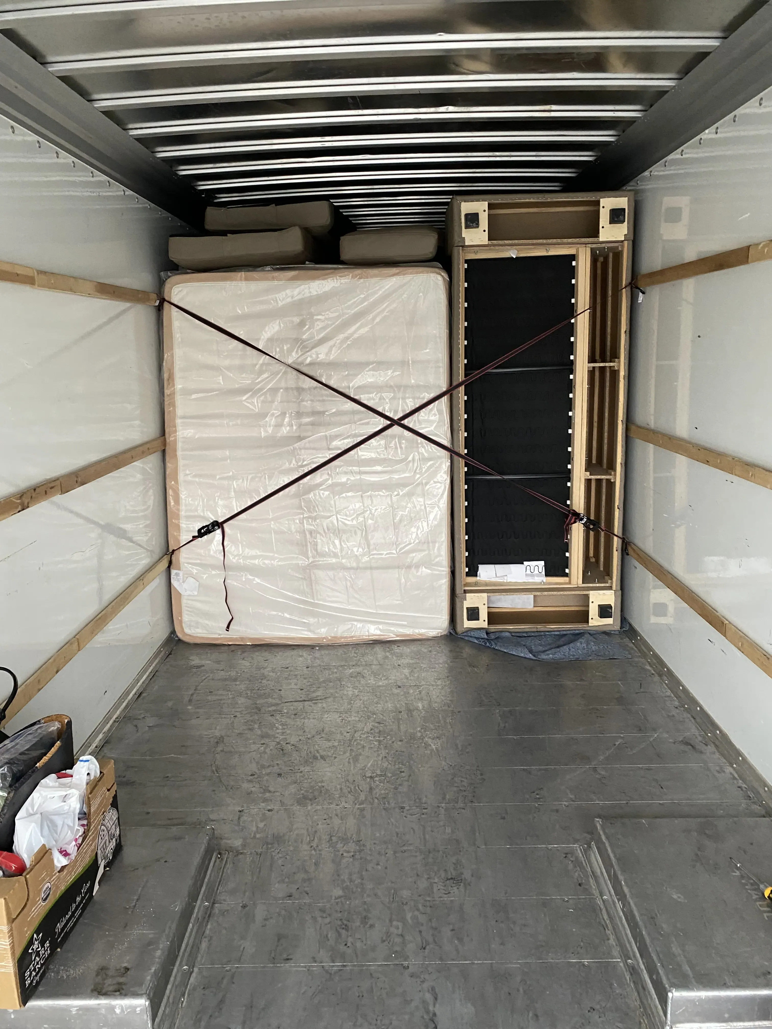 Moving job photo 2